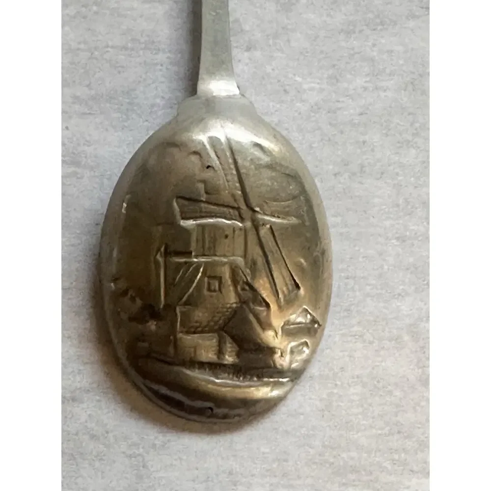 V4 Solvang Windmill Vintage Souvenir Spoon Collectible 5